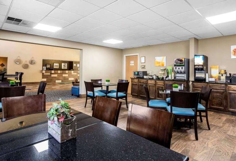 Отель Quality Inn & Suites Exmore