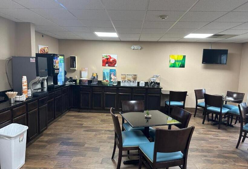 Отель Quality Inn & Suites Exmore