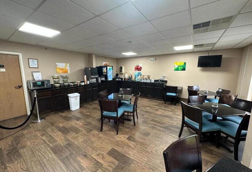 Отель Quality Inn & Suites Exmore