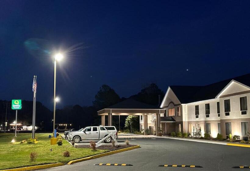 Отель Quality Inn & Suites Exmore