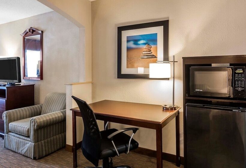 Отель Quality Inn & Suites Exmore