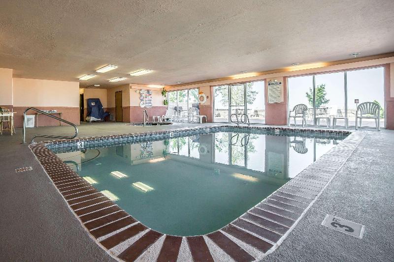 هتل Quality Inn & Suites Fillmore I15