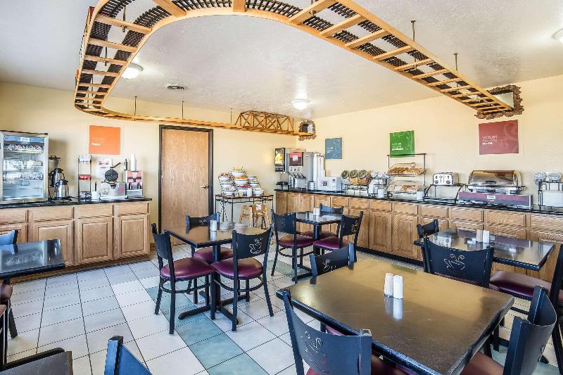 هتل Quality Inn & Suites Fillmore I15