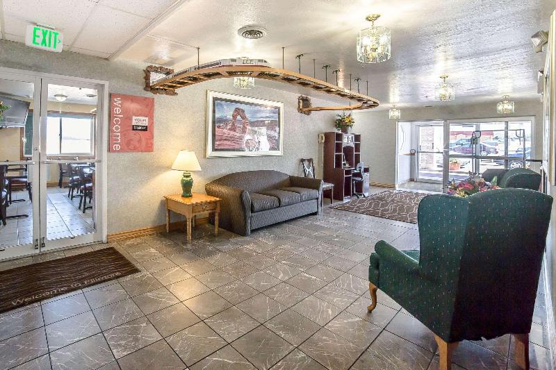 هتل Quality Inn & Suites Fillmore I15