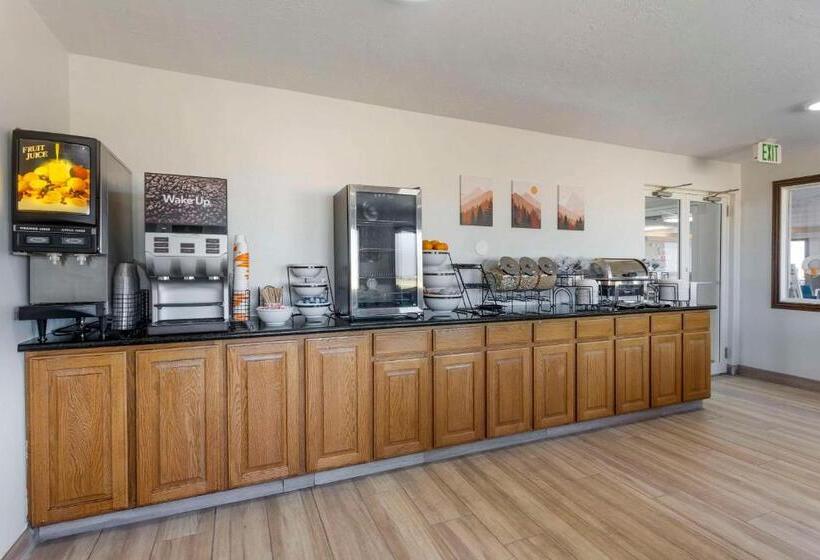 هتل Quality Inn & Suites Fillmore I15