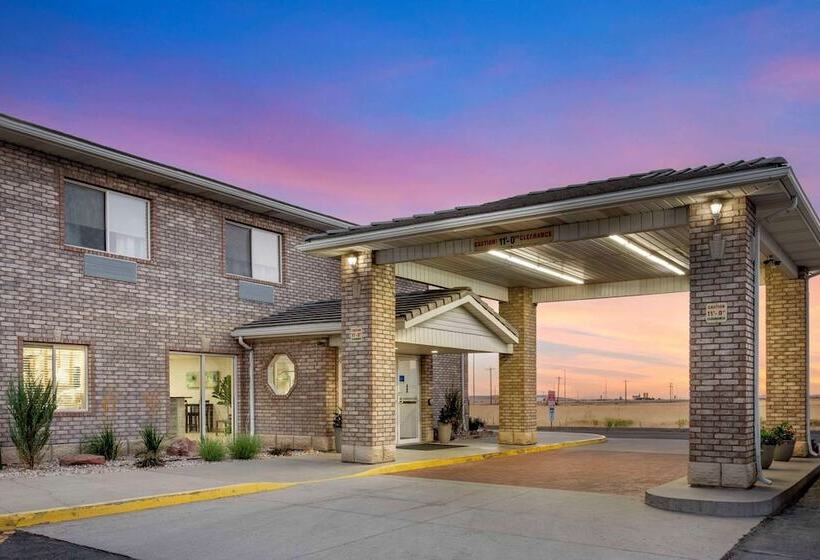 هتل Quality Inn & Suites Fillmore I15