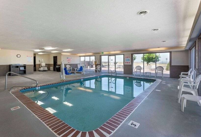 هتل Quality Inn & Suites Fillmore I15