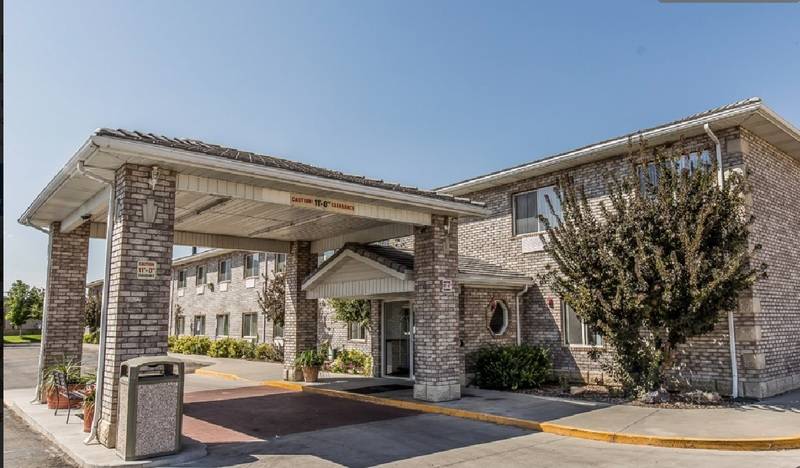 هتل Quality Inn & Suites Fillmore I15