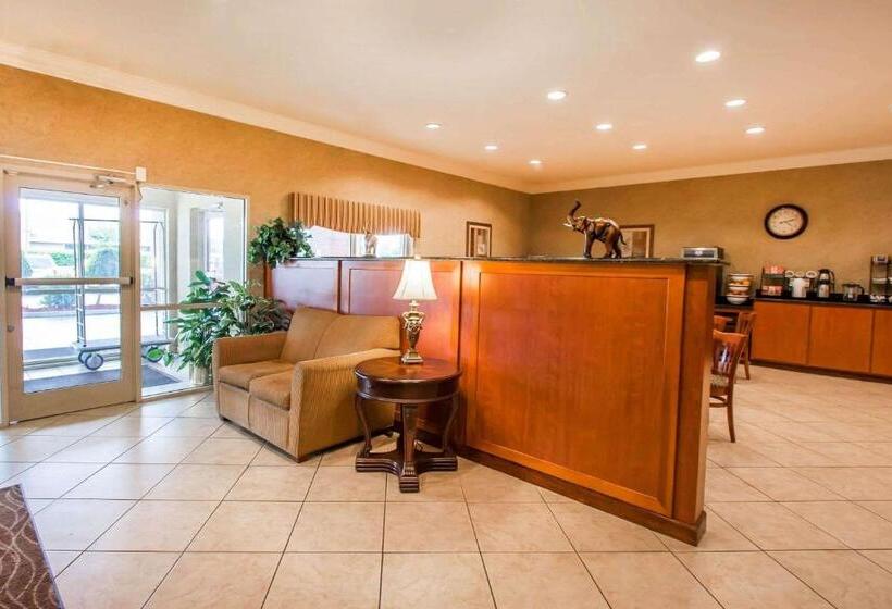 Отель Quality Inn & Suites Germantown North
