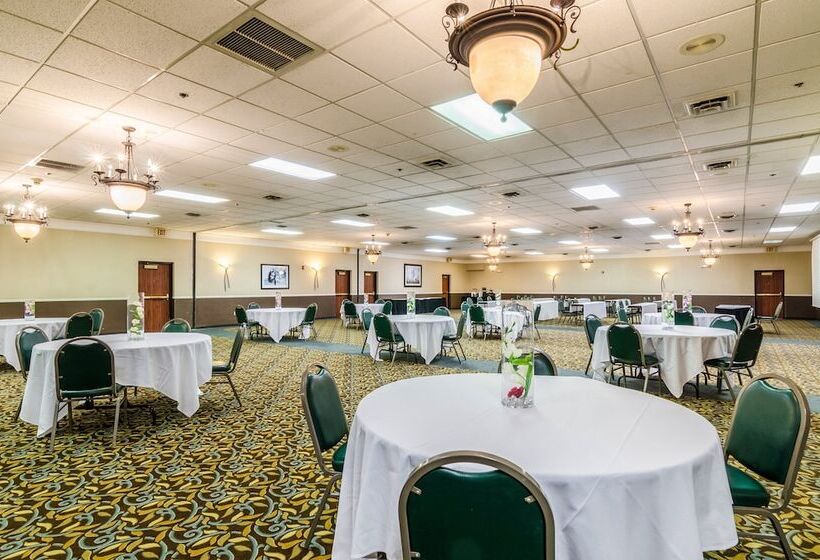 ホテル Red Roof Inn & Conference Center Wichita Airport