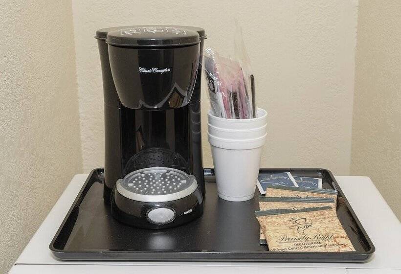 酒店 Red Roof Inn & Suites Rome