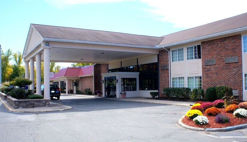 فندق Rodeway Inn & Suites