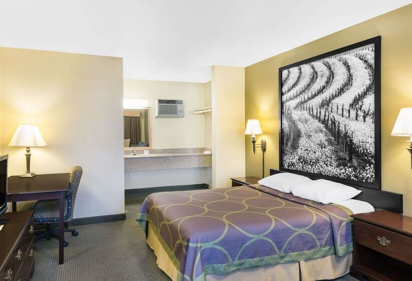 בית מלון כפרי Super 8 By Wyndham Corning