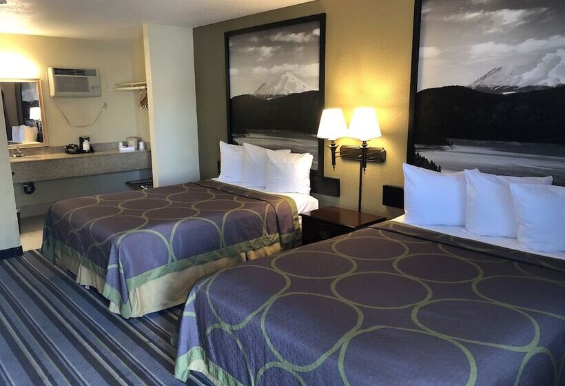 בית מלון כפרי Super 8 By Wyndham Corning