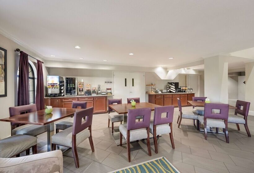 Surestay Hotel By Best Western Deer Park