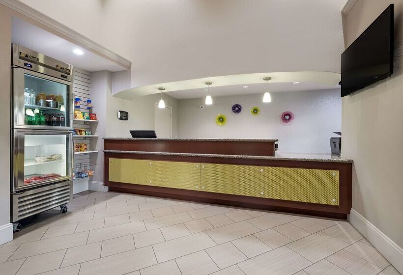 Surestay Hotel By Best Western Deer Park