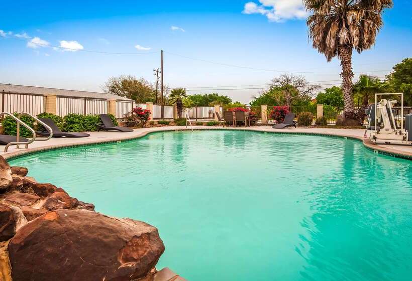 Surestay Hotel By Best Western Floresville