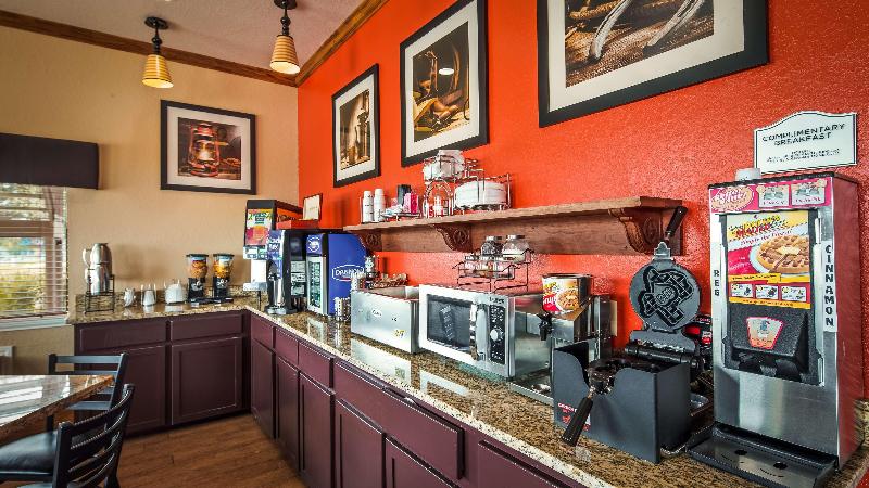 Surestay Hotel By Best Western Floresville