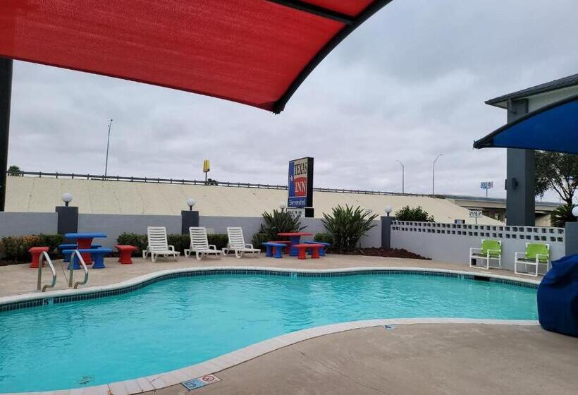 호텔 Texas Inn And Suites Raymondville
