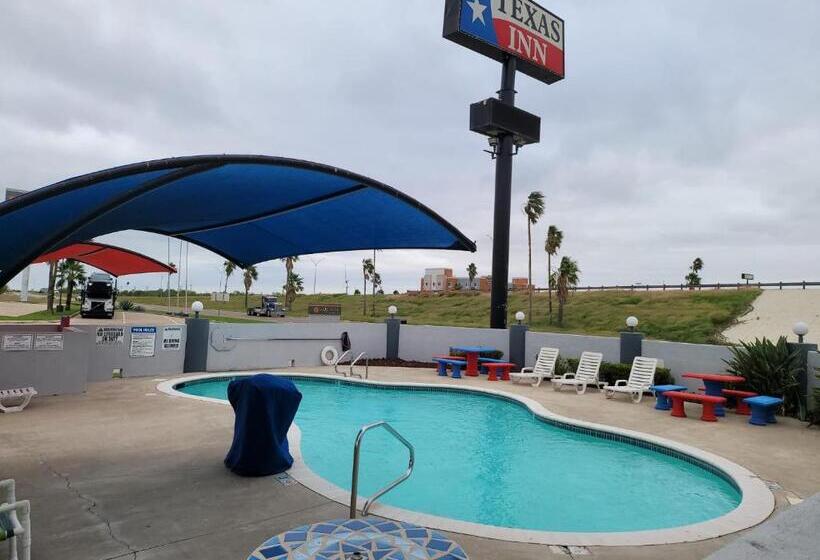 בית מלון כפרי Texas Inn And Suites Raymondville