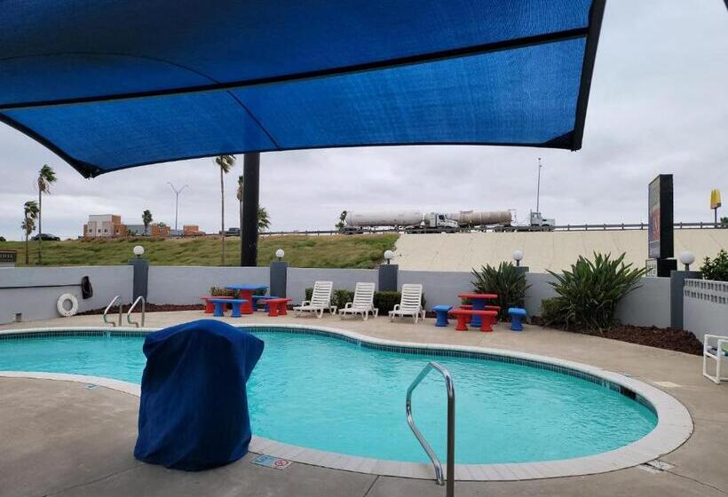 ホテル Texas Inn And Suites Raymondville
