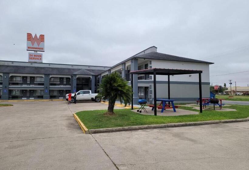 ホテル Texas Inn And Suites Raymondville