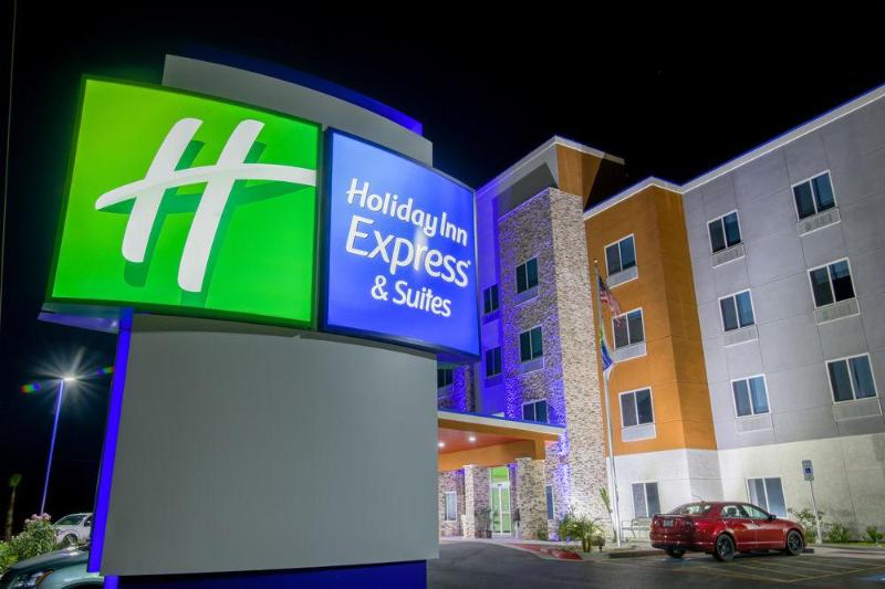 호텔 Texas Inn And Suites Raymondville