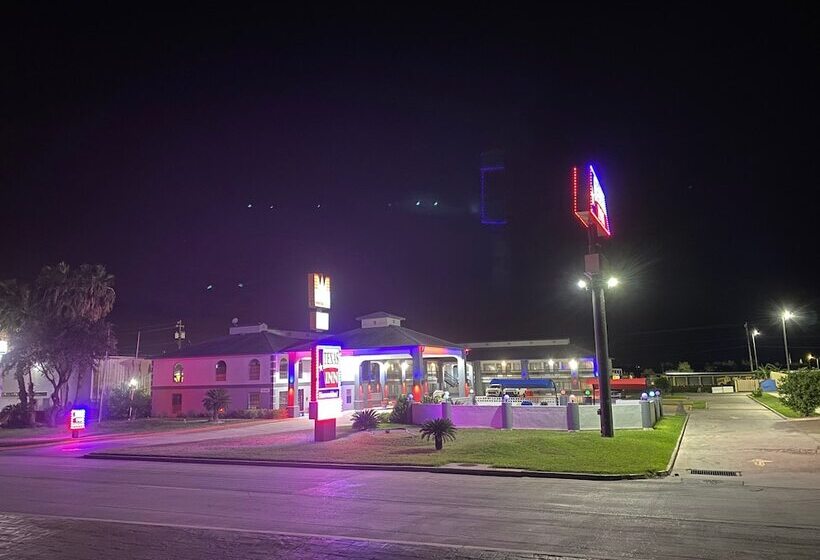 호텔 Texas Inn And Suites Raymondville