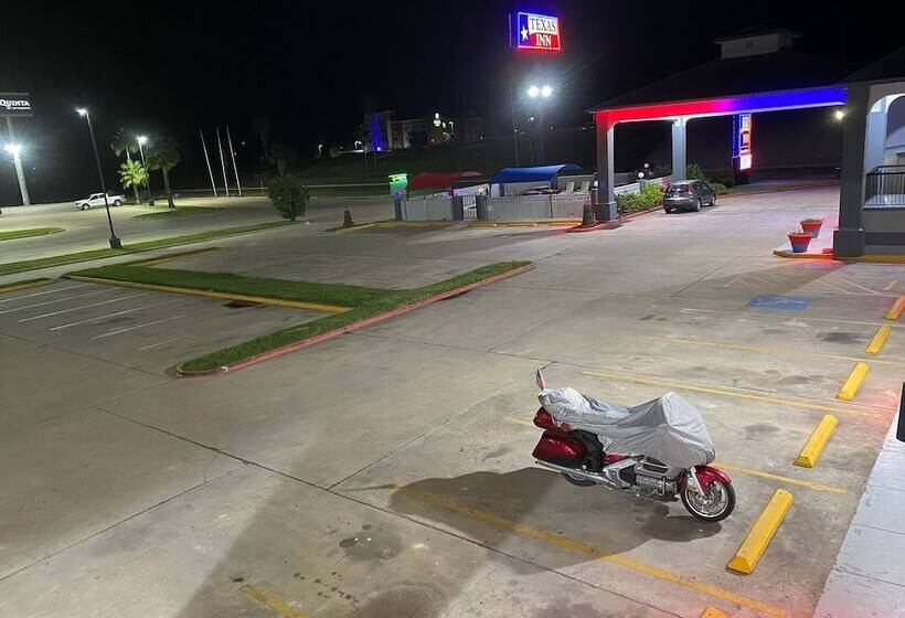 ホテル Texas Inn And Suites Raymondville