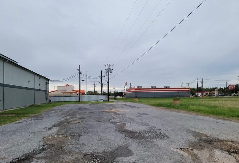 호텔 Texas Inn And Suites Raymondville