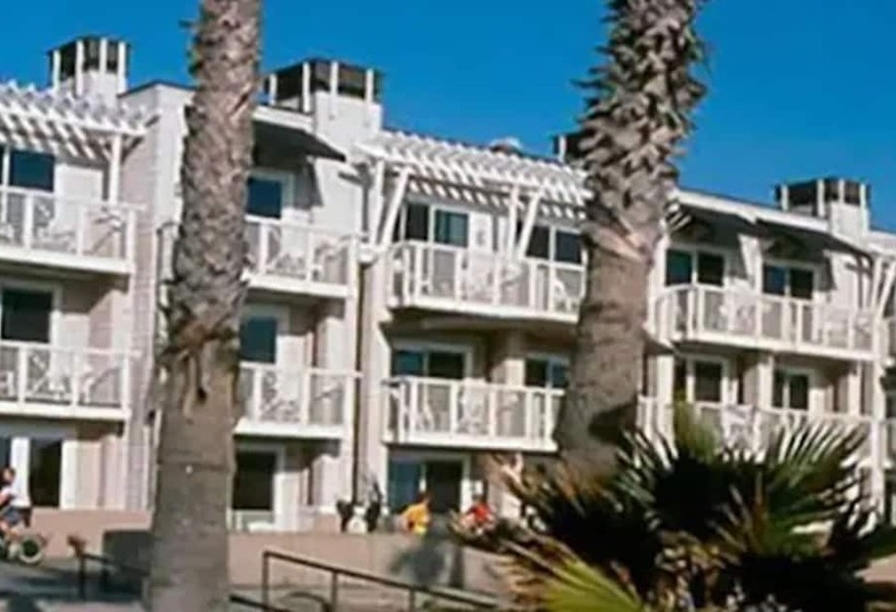 Beach House Hotel At Hermosa Beach