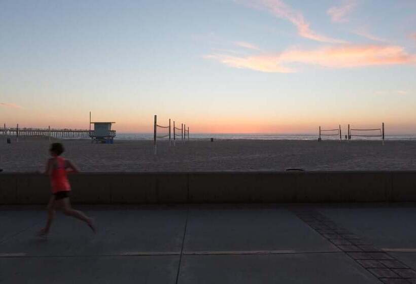 Beach House Hotel At Hermosa Beach