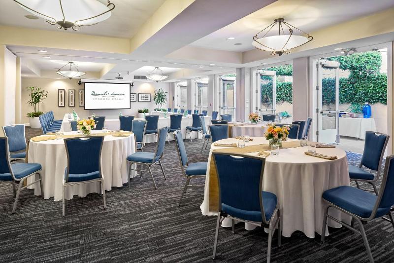 Beach House Hotel At Hermosa Beach