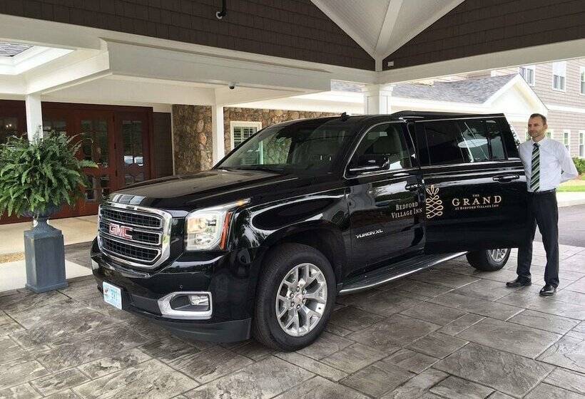 هتل The Grand At Bedford Village Inn