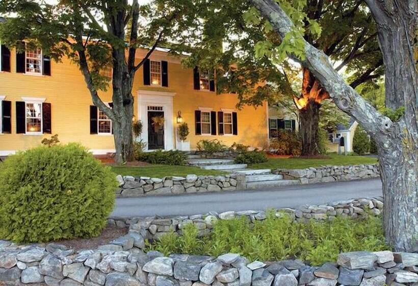 هتل The Grand At Bedford Village Inn