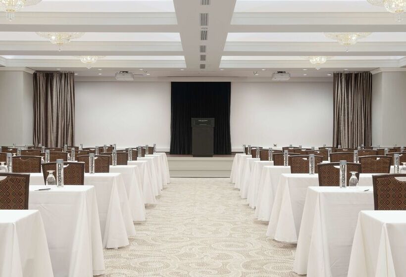 בית מלון כפרי The Benson Portland, Curio Collection By Hilton