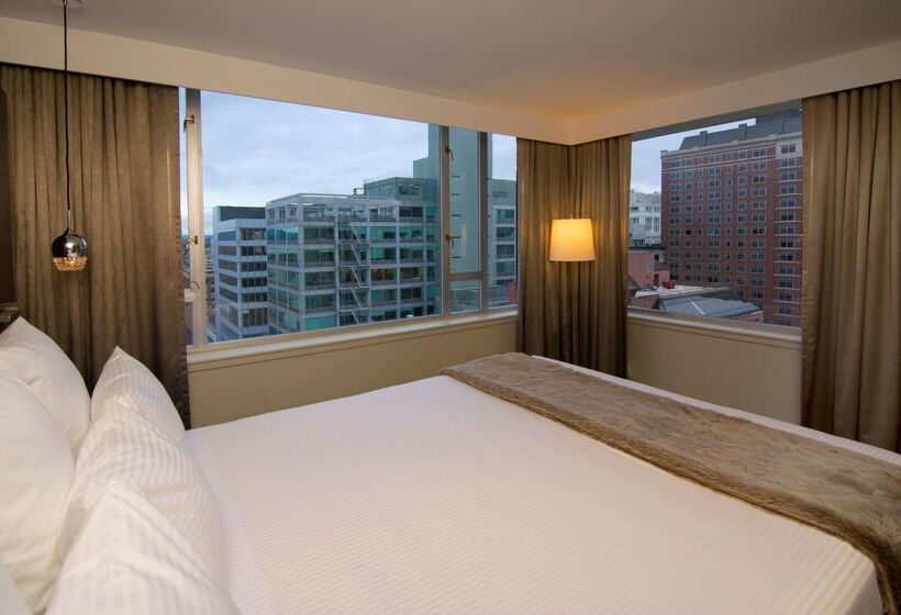 בית מלון כפרי The Benson Portland, Curio Collection By Hilton