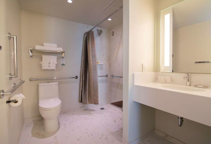 בית מלון כפרי The Benson Portland, Curio Collection By Hilton