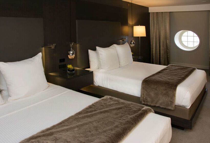 בית מלון כפרי The Benson Portland, Curio Collection By Hilton