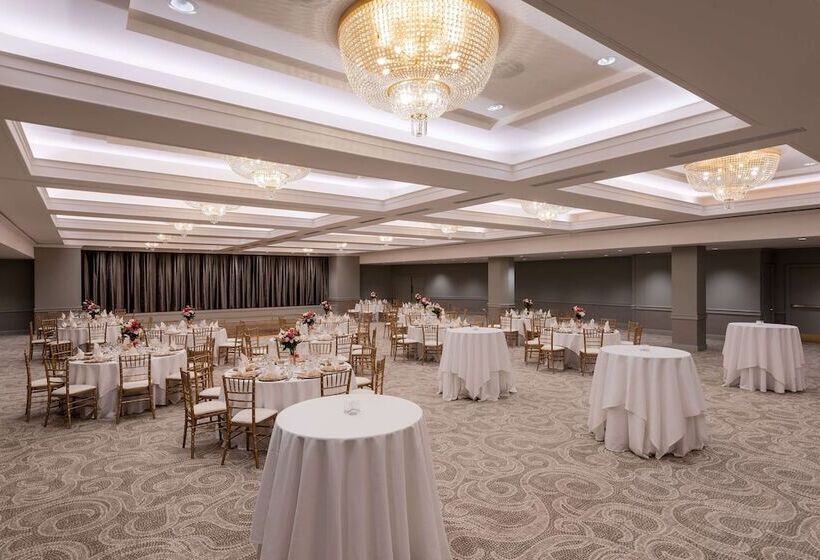 בית מלון כפרי The Benson Portland, Curio Collection By Hilton