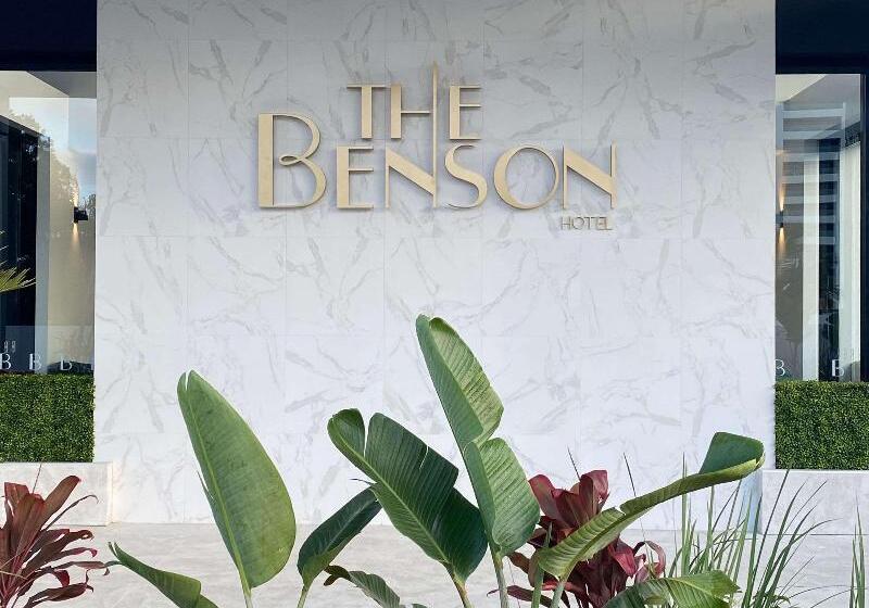 בית מלון כפרי The Benson Portland, Curio Collection By Hilton