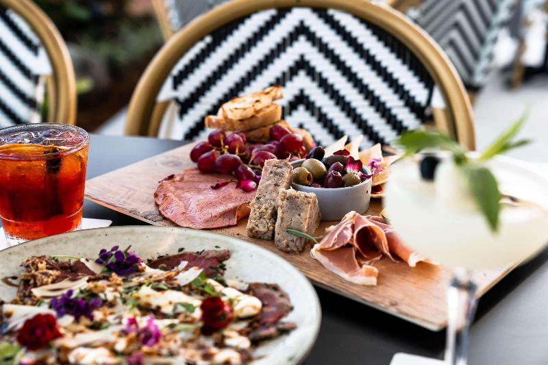 בית מלון כפרי The Benson Portland, Curio Collection By Hilton