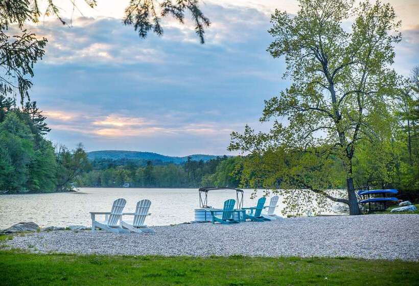 The Black Swan Lee   Lenox, Ascend Hotel Collection