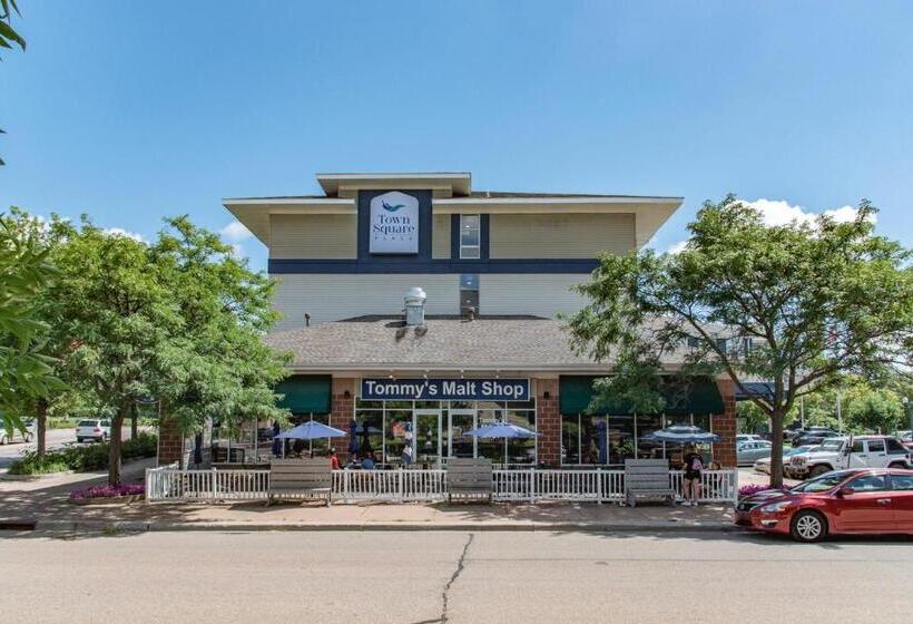 فندق Townsquare Place