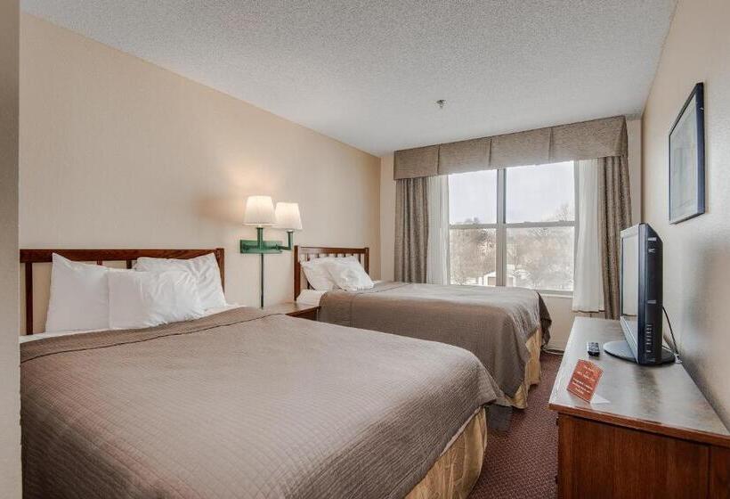 فندق Townsquare Place