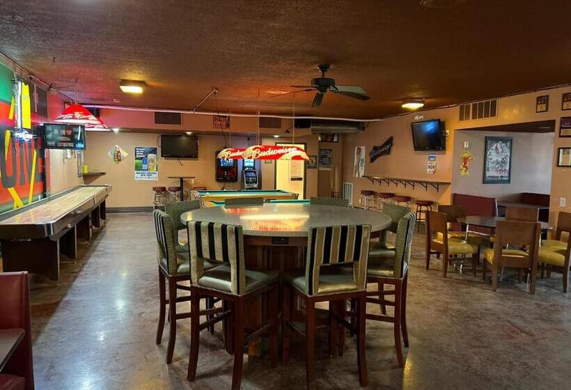 فندق Travelers Lodge Beatrice