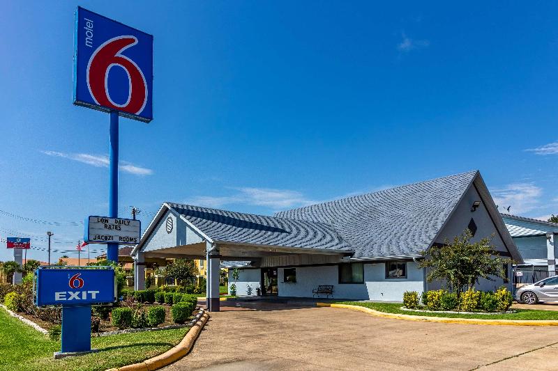 Motel 6 Alvin, Tx