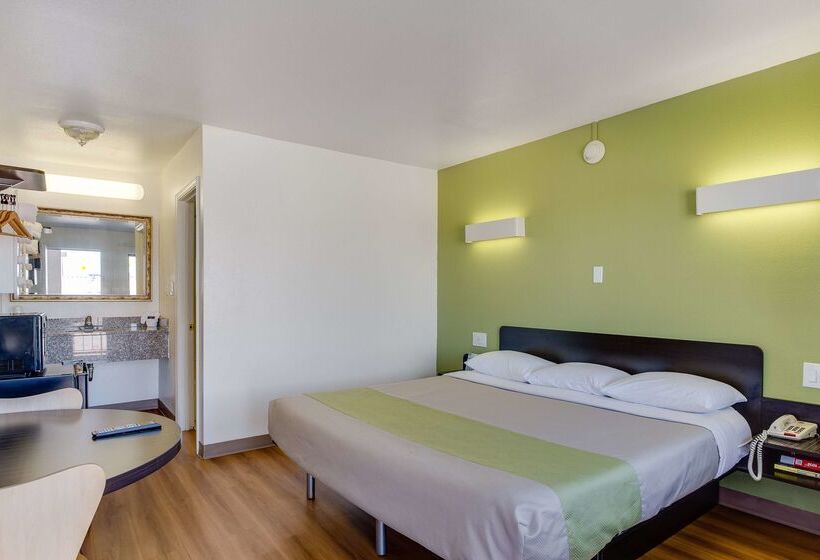 Motel 6el Paso, Tx  West