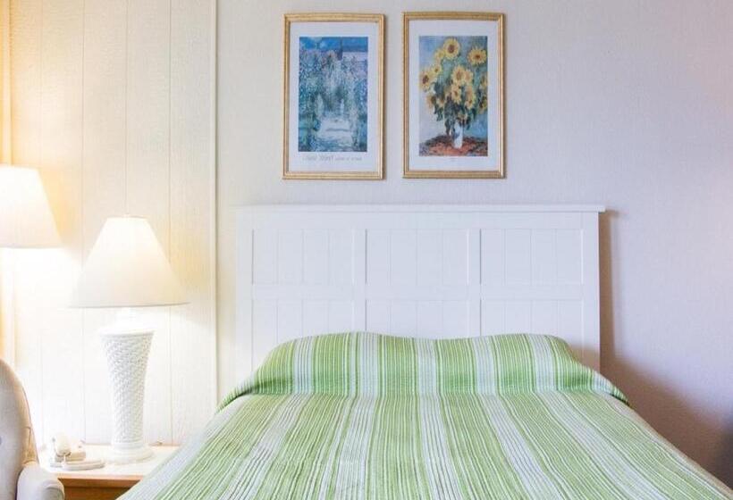 فندق على الطريق Beachcomber Resort