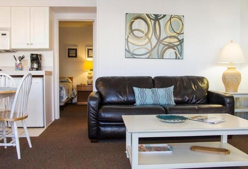 فندق على الطريق Beachcomber Resort